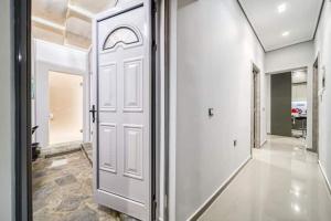 Modern Stone Apartment Piraeus
