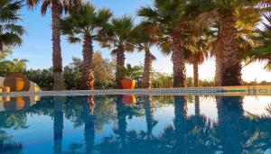 Spacious Villa in Carvoeiro with Private Pool