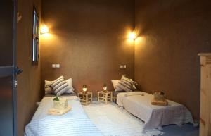 Romana Garden, Guest-Room in local home, Permaculture Oasis, Sahara Experiences