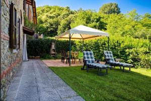 Cozy House in Castelnuovo di Garfagnana + Large Garden
