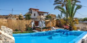 Panoramic Villa with Private Pool near Παγκαλοχώρι