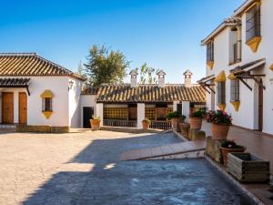 Charming House in Hornachuelos with Shared Pool