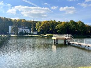 Hotel Carina - noclegi z dostępem do restauracji i strefy SPA w hotelu Gorzelanny, odległość 100m