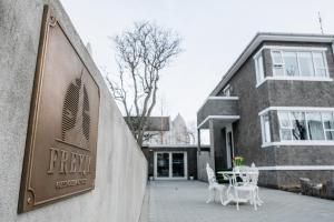 freyja guesthouse and suites