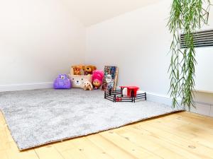 Spacious Loft on Main Street