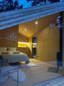 Etnika Zen Forest Cabin with Hot Tub
