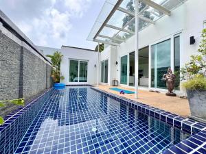 SERENE Valley Pool Villa Kamala