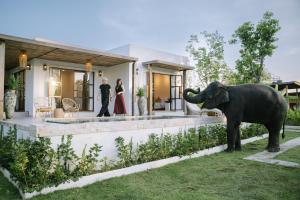 Pang Dee Dee Elephant Villa