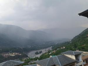 Kais Valley 3BHK Mountain Valley View
