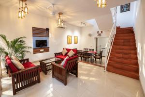 Manzel - Sunlit 2BR Villa, Walk to Candolim Beach
