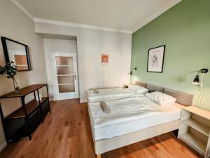 Flat in Zizkov -102-