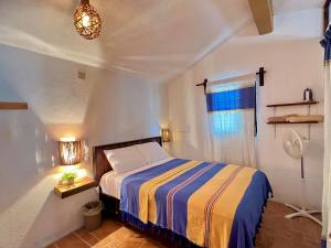 Apt MAR Y JO 3 blocks from Zicatela Beach W AC