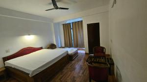 Aadi Shrung Resort