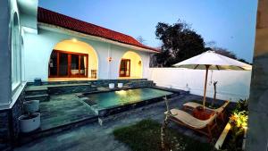 Aryaka Uluwatu Villa