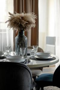 Przestronny Apartament z Sauną i Tarasem by Noclegi Renters