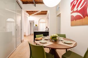 Rome Center 2 Bedroom near Campo de Fiori & Largo Argentina-KASA DOWNTOWN