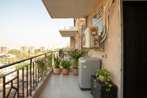 Skyloft by RedOlive2BHKGolf Course ExtNrMedanta