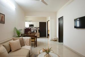 Skyloft by RedOlive2BHKGolf Course ExtNrMedanta