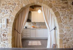 Charming villa in Chania with parking included