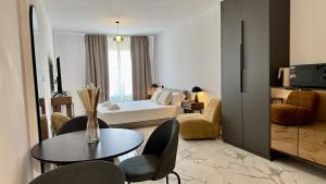 Mac Suites By Gloove