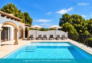 Villa Vesper by HMR Holidays