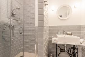 VIU Velvet Apartment