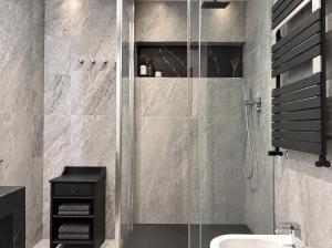 Nox Romana Apartments - Vatican - Modern Apt with Cozy Balcony