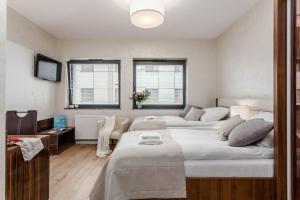 DEO PLAZA Riverside Residence by Noclegi Renters