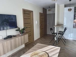 PIĄTE PIĘTRO CEGLANA 61b