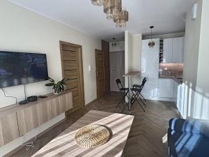 PIĄTE PIĘTRO CEGLANA 61b