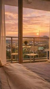 Azure Staycation Condo near SM Bicutan and Makati