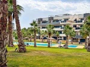 Amanecer Signature Penthouse - high-end rooftop lounge & kitchen - by OYOOSTAYS