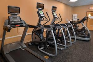 Holiday Inn Express Breezewood by IHG