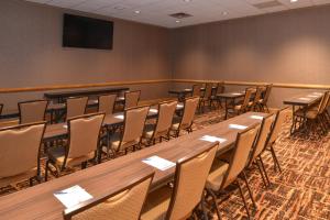 Holiday Inn Express Breezewood by IHG