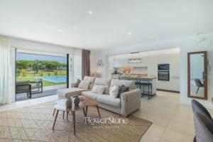 Villa Joviano Sancti Petri Hills Golf