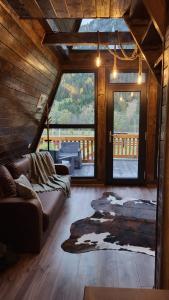 Valley Vista Retreat