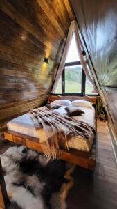 Valley Vista Retreat