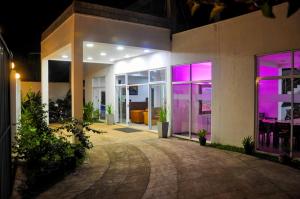 Sea Breeze Hotel