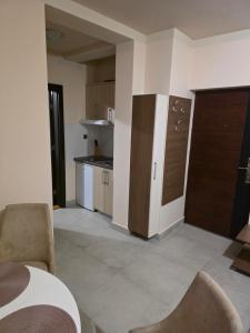 Aura suites 4