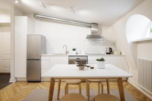 Vana-Posti Apartment