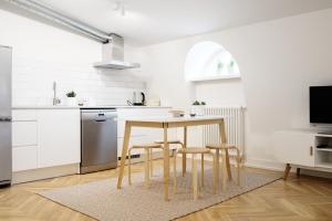 Vana-Posti Apartment