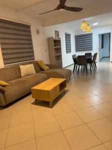 Coral Palms Villas -Apartments