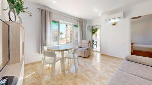 102 Mirasol Carlton Towers