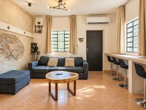 Casa Maya Villa with Private Pool Bar and Parking Merida
