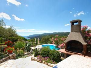 Villa with Pool in Rabac 44673