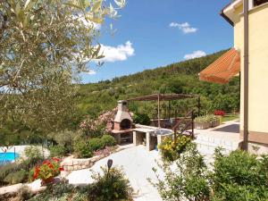 Villa with Pool in Rabac 44673