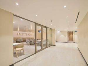 Palette Hotel & Convention Centre, Millennium City Gurugram