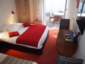 Hotels Hotel Du Croise : photos des chambres