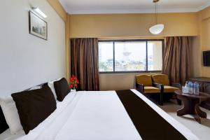 Super Townhouse Koyambedu Formerly Royal Plaza