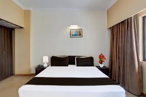 Super Townhouse Koyambedu Formerly Royal Plaza